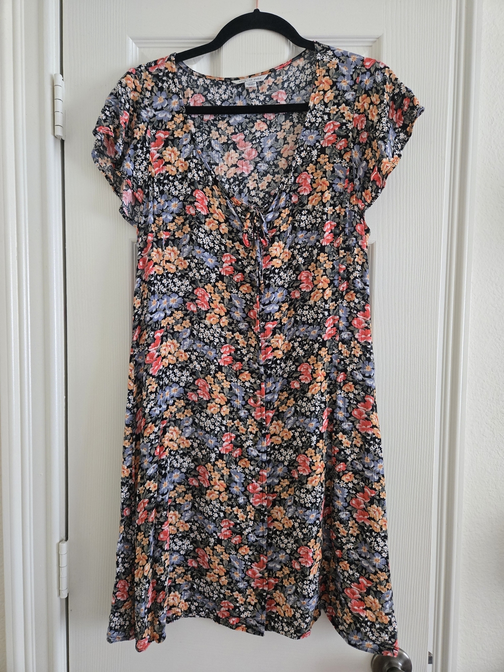American Eagle Outfitters Black Floral Tie-Front Midi Dress